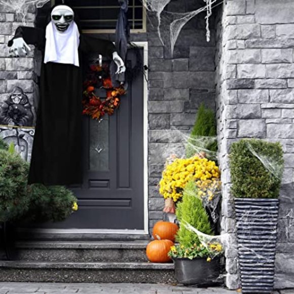 The Nun Latex Mask And Nun Groundbreaker/Hanging Decoration - Picture 16 of 16